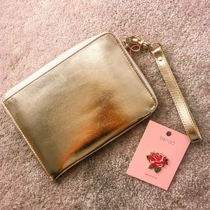 Getaway Travel Clutch Metallic Gold + Rose Pin